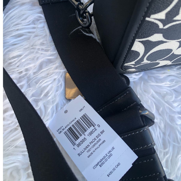 New Coach Sullivan Pack in Signature Canvas & Leather Black/Chalk Men Bag - Picture 4 of 7